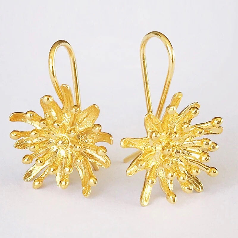 Mt Cook Lily Earrings