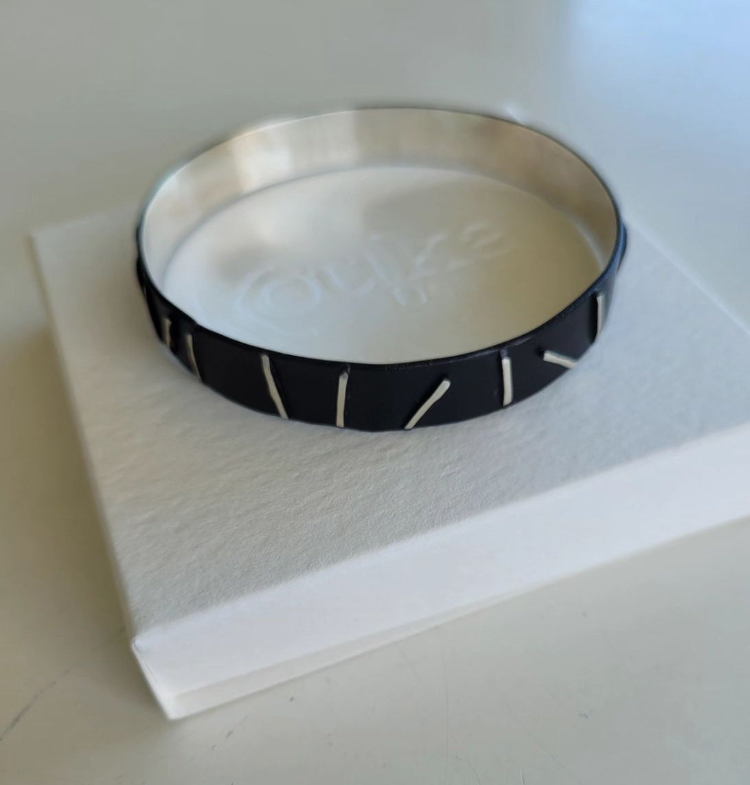 Stirling Silver & oxidised Black bangle.