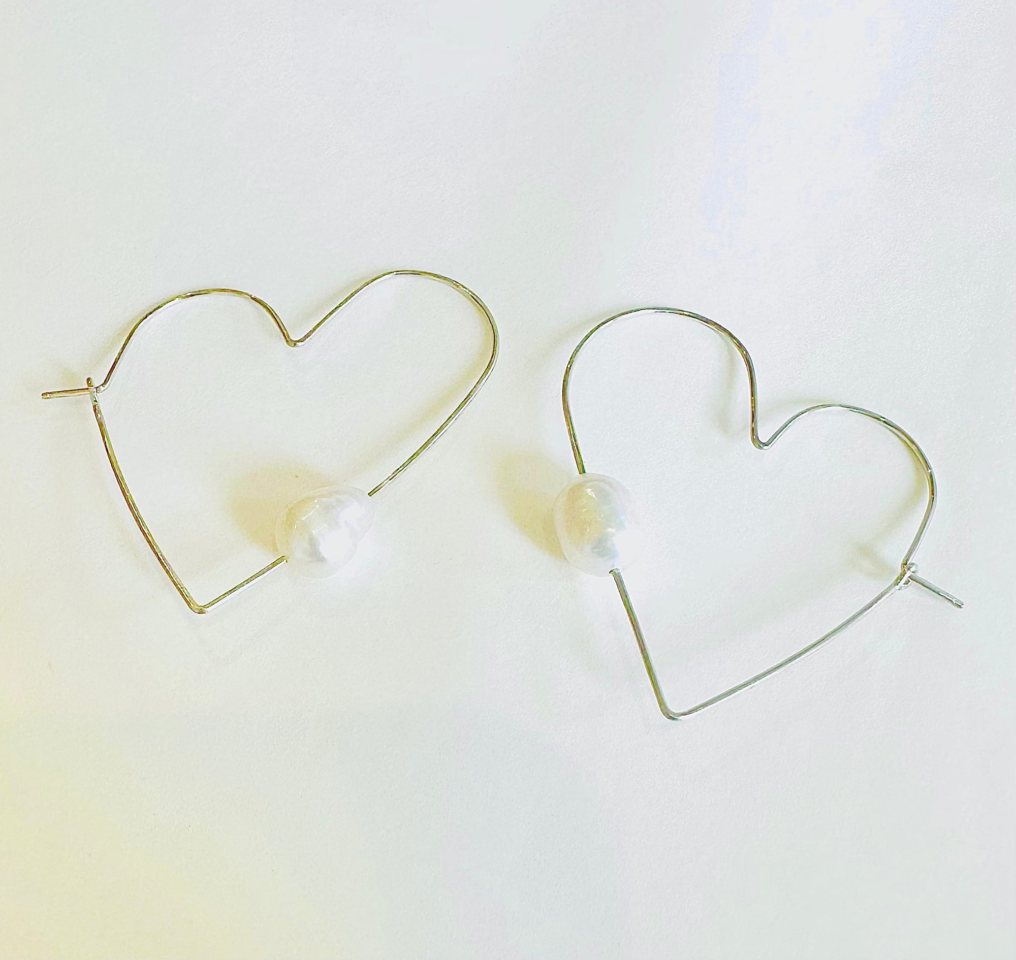 Single pearl Heart Hoop Earrings