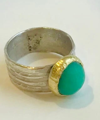 Chrysophase “Brancusi” 3 groove ring