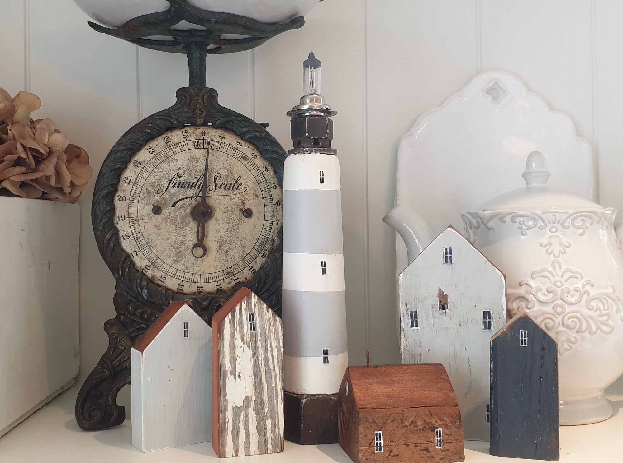 Wooden Lighthouse Set